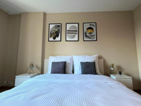 Uroczy Apartament z widokiem na centrum i darmowym parkinigiem